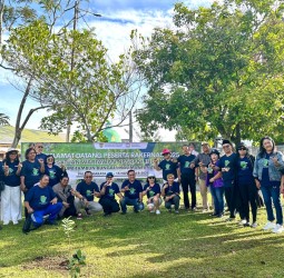 Dinas Kehutanan Kalteng Apresiasi Kegiatan Menanam Pohon bersama PEWARNA Indonesia